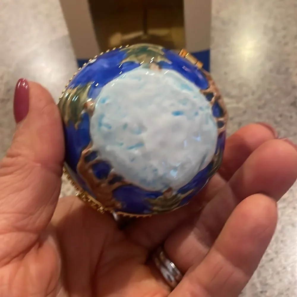 Christmas Season Ornament Gold Trim Finish - It Opens - NIB